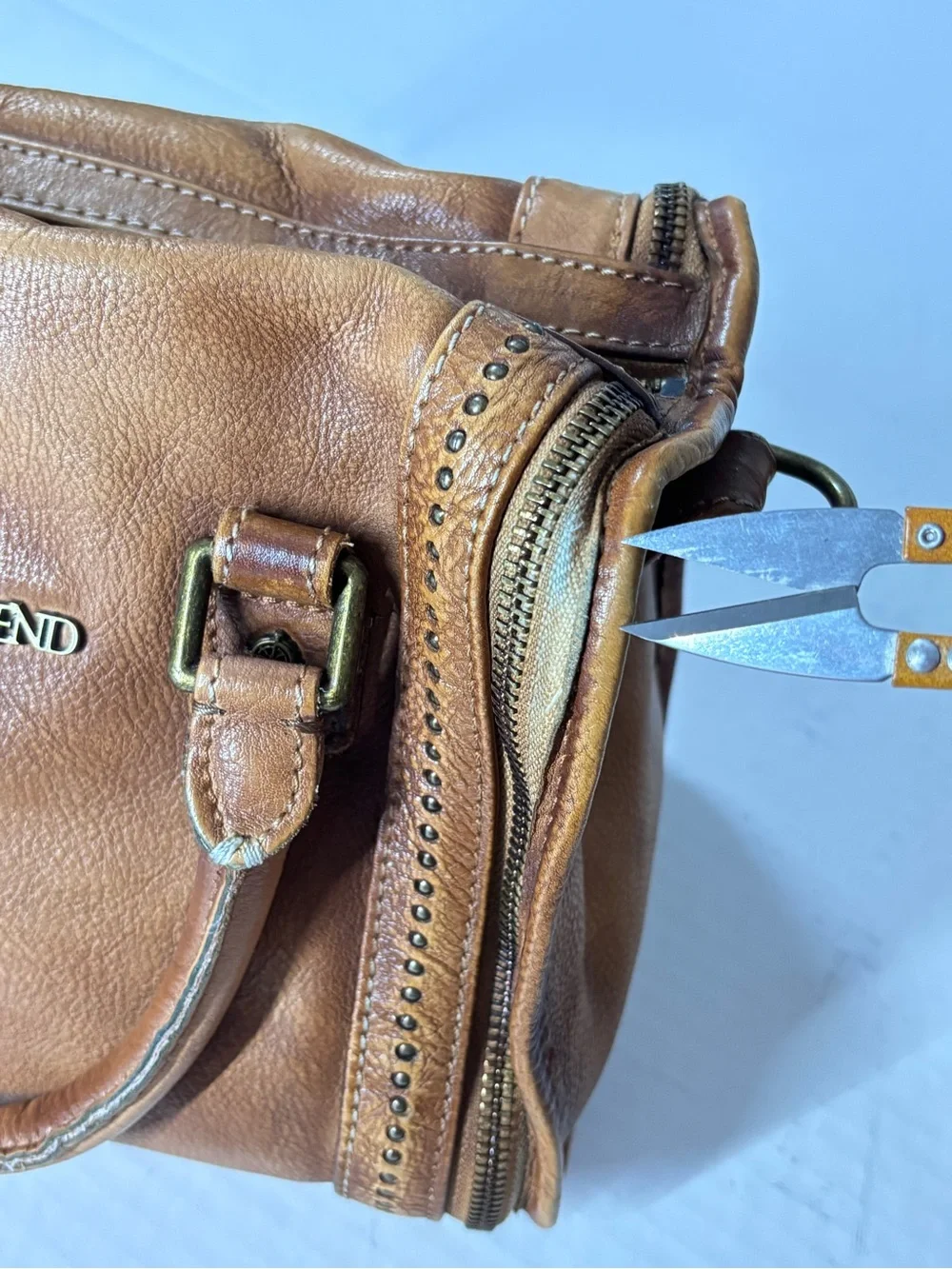 Old Trend Leather Satchel Bag Purse with Removable Strap Cognac Camel